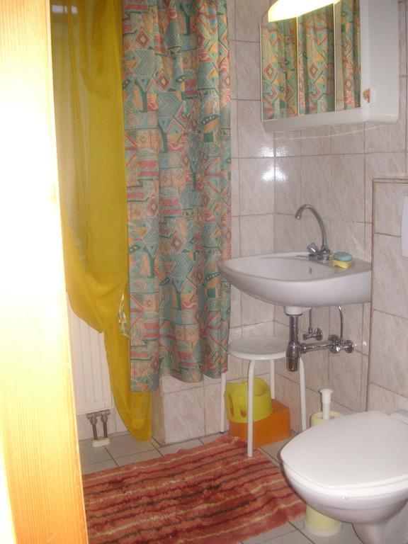 Weinbau-Gaestezimmer Martin Und Eva Maria Jamek Weißenkirchen in der Wachau Buitenkant foto