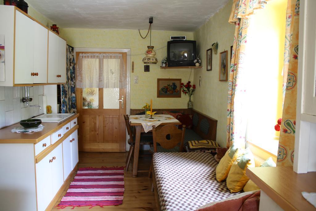 Weinbau-Gaestezimmer Martin Und Eva Maria Jamek Weißenkirchen in der Wachau Buitenkant foto